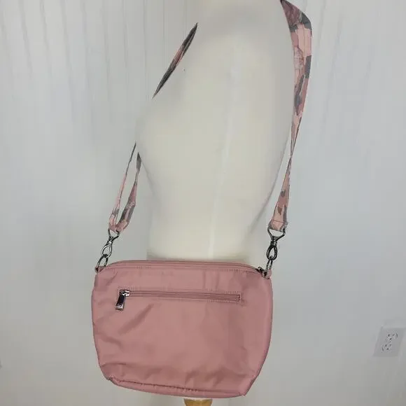 Lug Quilted Flare Pink and Camo Crossbody bag - Picture 8 of 11